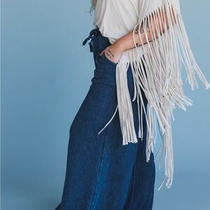 ✨Lightly used✨ Relaxing Robin Wide Leg Pants